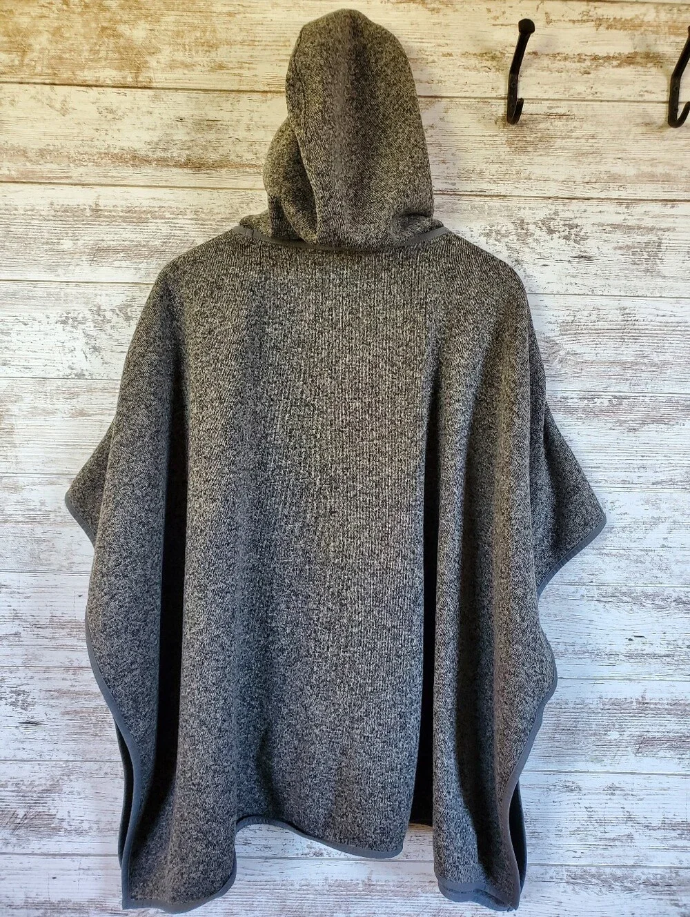 Eddie Bauer Grey Knit Fleece Pullover Hooded Poncho Cape L XL